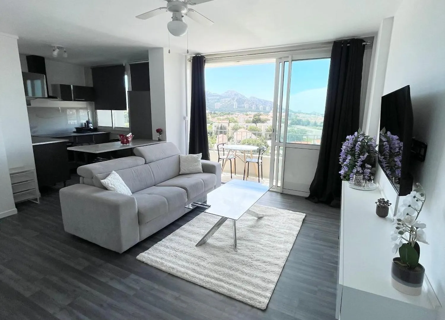 Appartement T1 Valmante Michelet Marsilya